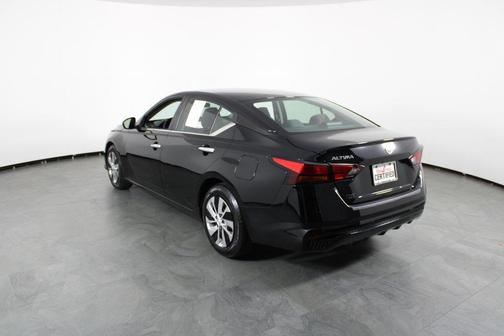 Super Black 2021 Nissan Altima S FWD