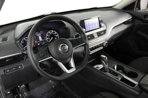 Super Black 2021 Nissan Altima S FWD