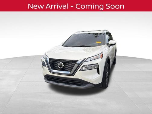 Pearl White Tricoat 2021 Nissan Rogue SV