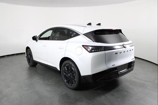 Everest White Pearl Tricoat 2026 Nissan Murano Platinum