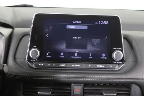 Everest White Pearl 2024 Nissan Rogue SV