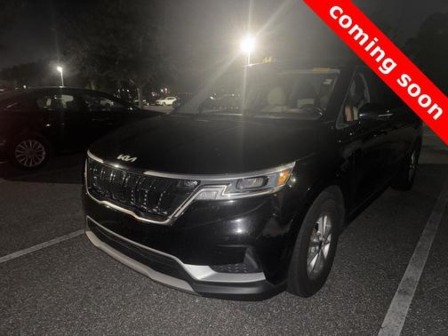 2023 Kia Carnival LX