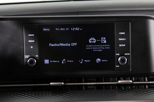 2023 Kia Carnival LX