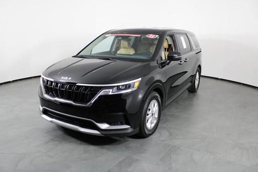 2023 Kia Carnival LX