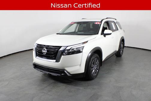 Pearl White Tricoat 2024 Nissan Pathfinder SV FWD