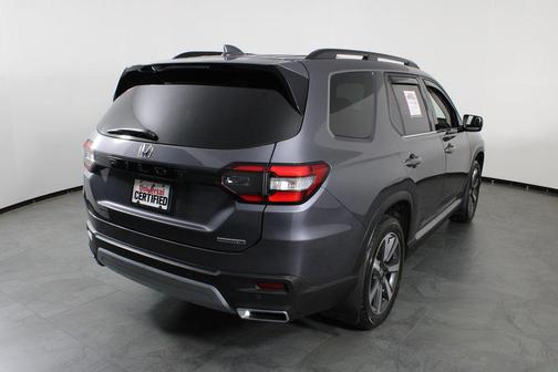 Modern Steel Metallic 2025 Honda Pilot Touring 8-Passenger