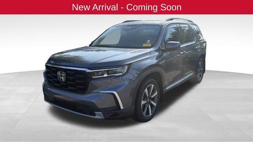 Modern Steel Metallic 2025 Honda Pilot