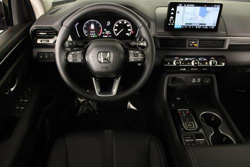 Modern Steel Metallic 2025 Honda Pilot Touring 8-Passenger