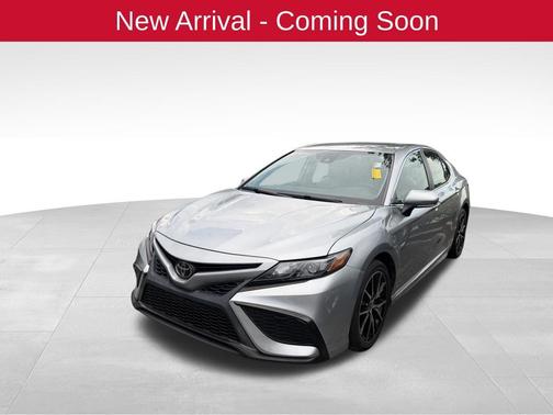 Celestial Silver Metallic 2023 Toyota Camry SE
