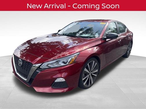 Scarlet Ember Tintcoat 2019 Nissan Altima 2.5 SR