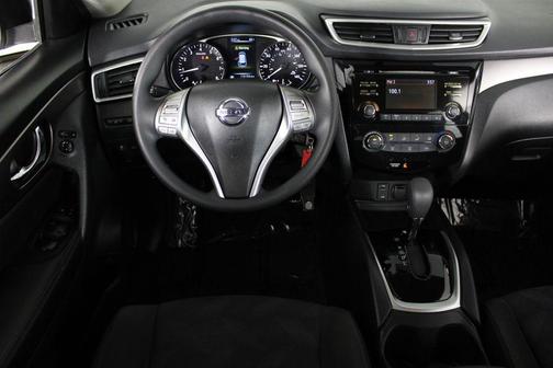 Brilliant Silver 2015 Nissan Rogue S