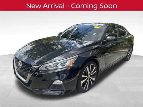 Super Black 2019 Nissan Altima 2.5 SR