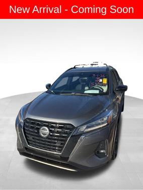 2021 Nissan Kicks SR