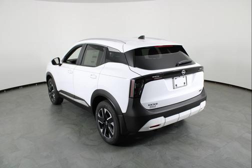 Fresh Powder 2027 Nissan Kicks SV