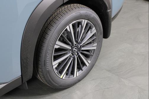 Baltic Teal 2026 Nissan Pathfinder Platinum