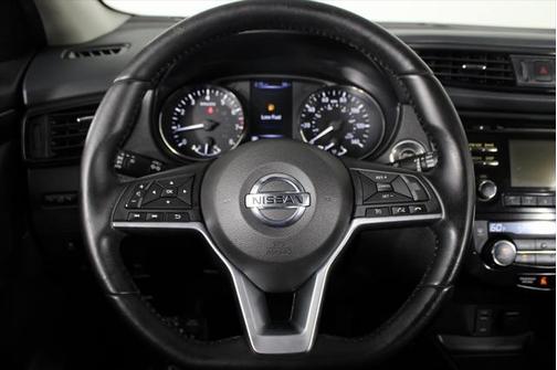 2017 Nissan Rogue Sport SV