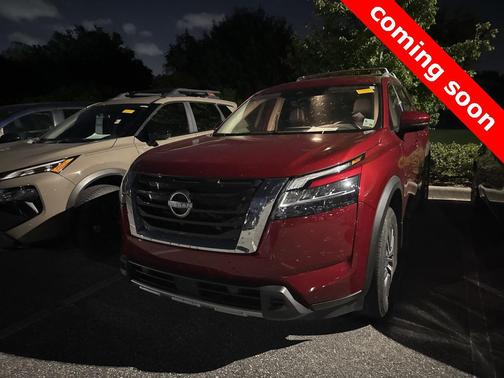 2023 Nissan Pathfinder SL FWD