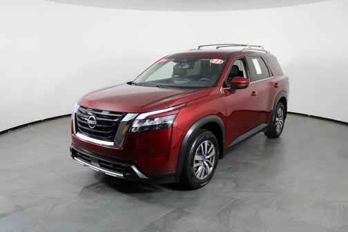2023 Nissan Pathfinder SL FWD