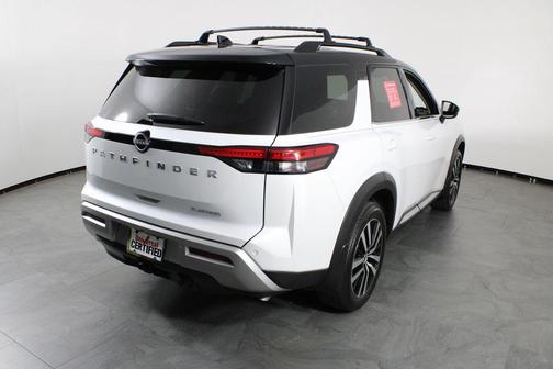 Everest White Pearl Tricoat/Super Black 2025 Nissan Pathfinder Platinum FWD