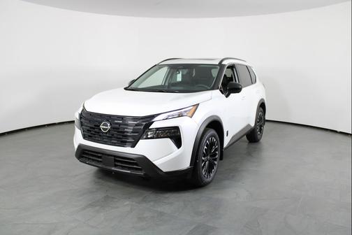 Everest White Pearl Tricoat 2026 Nissan Rogue Dark Armor