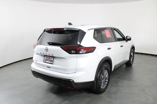 Everest White Pearl 2025 Nissan Rogue S