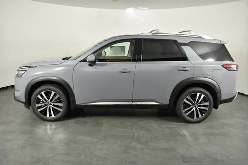 2025 Nissan Pathfinder Platinum FWD
