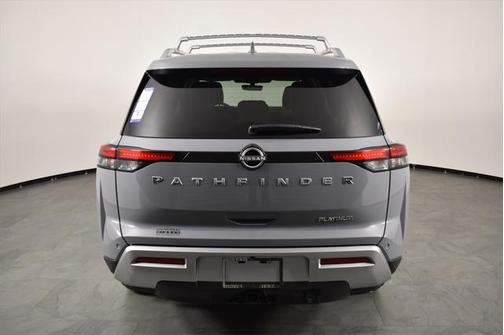 2025 Nissan Pathfinder Platinum FWD