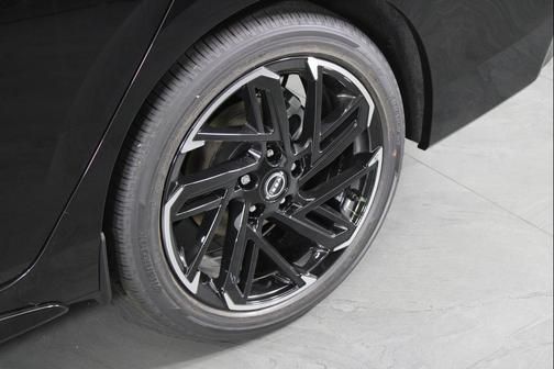 Super Black 2026 Nissan Sentra SR