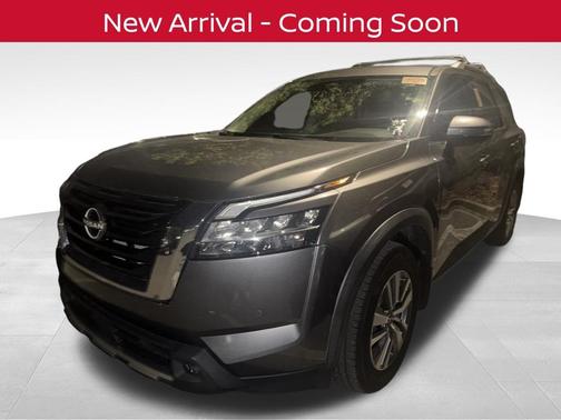 2022 Nissan Pathfinder SL 2WD