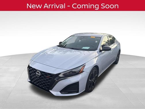 Gray Sky Pearl 2023 Nissan Altima SR FWD