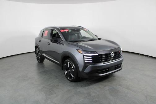 Gun Metallic 2026 Nissan Kicks SR