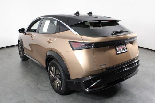 Sunrise Copper Pearl/Black Diamond Pearl 2023 Nissan ARIYA PREMIERE