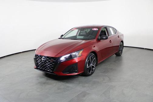 2023 Nissan Altima SR FWD