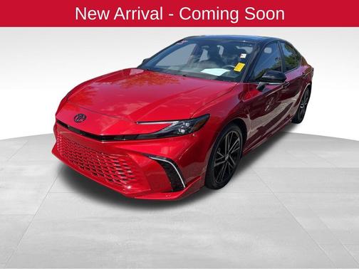 Supersonic Red/Midnight Black Metallic 2025 Toyota Camry XSE