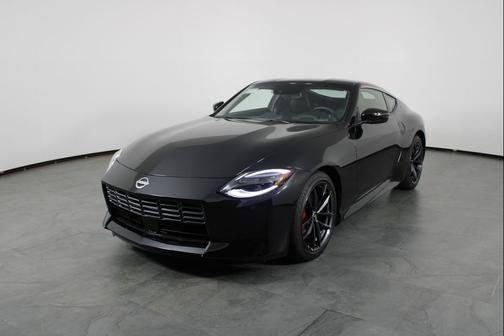 Black Diamond Pearl 2026 Nissan Z Performance