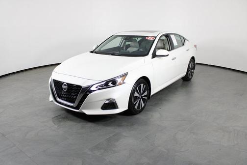 2022 Nissan Altima 2.5 SV