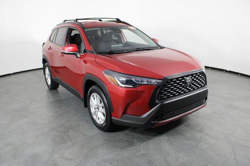 Barcelona Red Metallic 2022 Toyota Corolla Cross LE