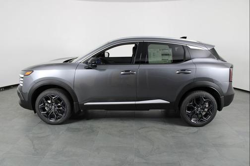 Gun Metallic 2026 Nissan Kicks SR