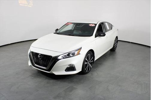2020 Nissan Altima SR FWD