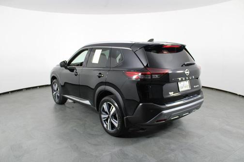 Super Black 2023 Nissan Rogue SL