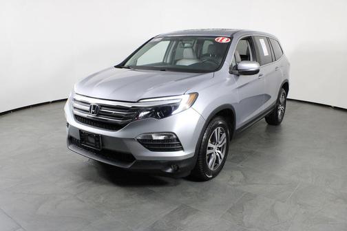 Lunar Silver Metallic 2018 Honda Pilot EX-L
