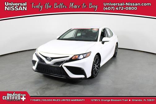 Ice Cap 2023 Toyota Camry SE