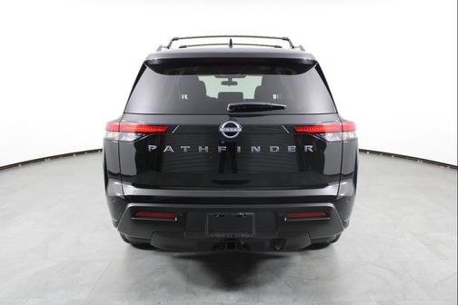 Super Black 2026 Nissan Pathfinder SV
