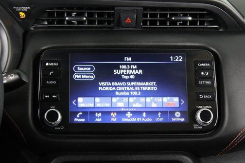 2022 Nissan Kicks SR