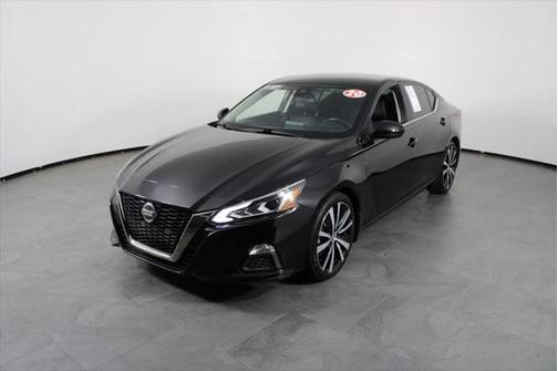 2020 Nissan Altima SR FWD