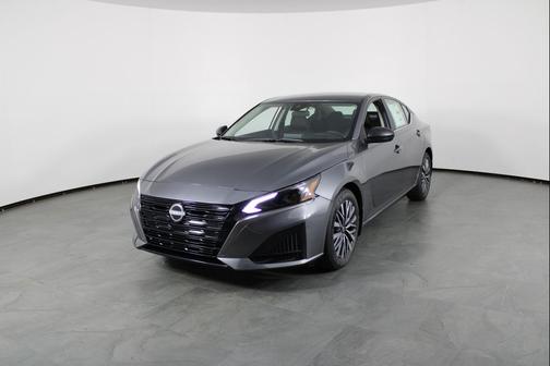 Gun Metallic 2026 Nissan Altima 2.5 SV