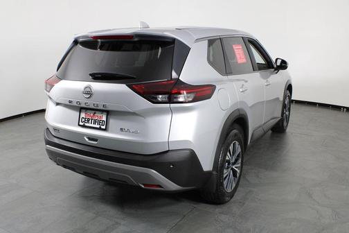 Brilliant Silver Metallic 2023 Nissan Rogue SV