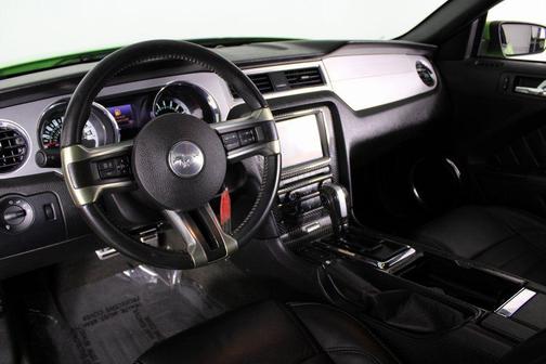 2013 Ford Mustang V6 Premium