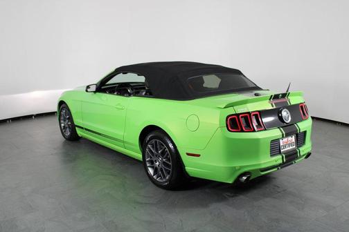2013 Ford Mustang V6 Premium