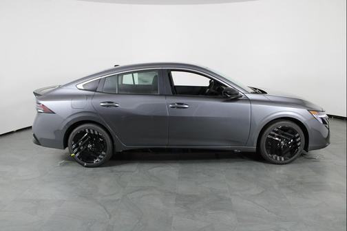 Gun Metallic 2027 Nissan Sentra SR